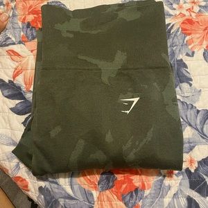 SOLD Gymshark cami scrunch leggings